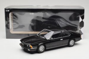 BMW 635 CSi E24 Black Metallic Minichamps 1:18 155028104 Metal - imagem 6 de 6