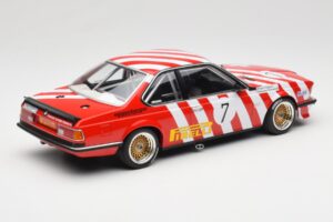 BMW 635 CSi E24 #7 BMW Italia G. Brancatelli / H. Kelleners Brno Grand Prix 1984 Minichamps 1:18 155842507 Metal - imagem 2 de 6