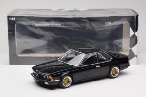 BMW 635 CSi E24 ETCC Preto Minichamps 1:18 155832501 Metal - imagem 6 de 6