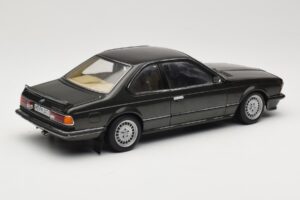 BMW 635 CSi E24 Malachit Green Metallic AUTOart 1:18 70522 Metal - imagem 3 de 8