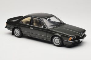 BMW 635 CSi E24 Malachit Green Metallic AUTOart 1:18 70522 Metal - imagem 6 de 8