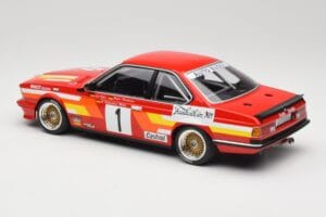 BMW 635 CSi E24 #1 U. Felder / D. Hamelmann Auto Budde Winners 24 Hours of Nürburgring 1985 Minichamps 1:18 155852501 Metal - imagem 5 de 6