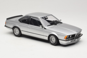 BMW 635 CSi E24 Prata Minichamps 1:18 155028107 Metal - imagem 4 de 6