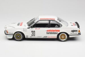 BMW 635CSi E24 Team Schnitzer Eterna #30 S. Bellof / S. Danner ETCC 1984 Minichamps 1:18 155832530 Metal - imagem 3 de 6