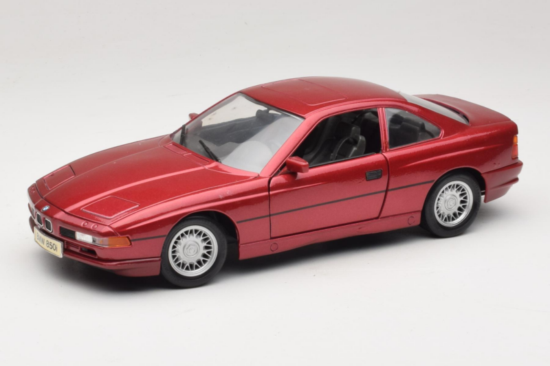 BMW 850i E31 Vermelho Tchibo 1:18 36157 Metal