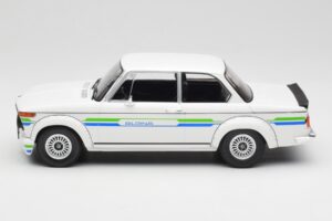 BMW Alpina 2002 E10 Turbo Branco MCG 1:18 MCG18409-R Metal - imagem 3 de 6