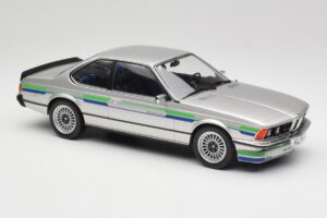 BMW Alpina B7 Turbo E24 Polaris Silver MCG 1:18 MCG18234 Metal - imagem 4 de 6