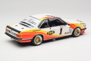 BMW 635CSi E24 BMW Italia #1 U. Grano / H. Kelleners Spa 1983 Minichamps 1:18 155832601 Metal - imagem 2 de 6