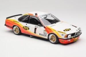 BMW 635CSi E24 BMW Italia #1 U. Grano / H. Kelleners Spa 1983 Minichamps 1:18 155832601 Metal - imagem 4 de 6