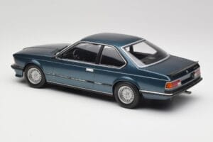 BMW 635 CSi E24 Petrol Blue Metallic Minichamps 1:18 155028108 Metal - imagem 5 de 6