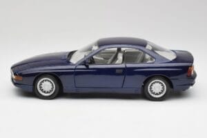 BMW E31 850i Mauritius Azul Maisto 1:18 438813100299 Metal - imagem 4 de 8
