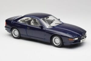 BMW E31 850i Mauritius Azul Maisto 1:18 438813100299 Metal - imagem 6 de 8