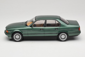 BMW Alpina B11 E32 3.5 Metallic Green MCG 1:18 MCG18233 Metal - imagem 3 de 6