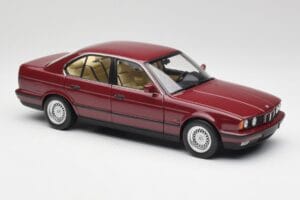 BMW 535i E34 Vermelho Minichamps 1:18 100024002 Metal - imagem 6 de 8