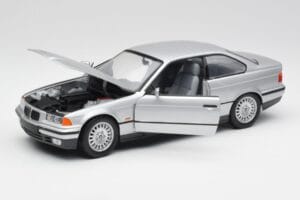 BMW 3 Series E36 Coupe Prata UT Models 1:18 180023321 Metal - imagem 2 de 8