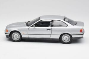 BMW 3 Series E36 Coupe Prata UT Models 1:18 180023321 Metal - imagem 4 de 8