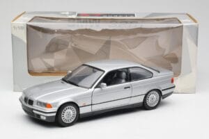 BMW 3 Series E36 Coupe Prata UT Models 1:18 180023321 Metal - imagem 8 de 8