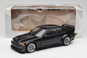 BMW E36 M3 GTR Street Cosmos Preto UT Models 1:18 20481 Metal - imagem 8 de 8