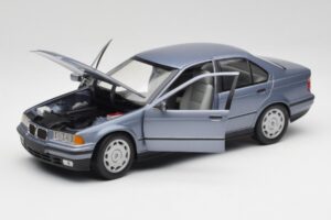 BMW 3-Series E36 Avus Azul UT Models 1:18 180023300 Metal - imagem 2 de 8