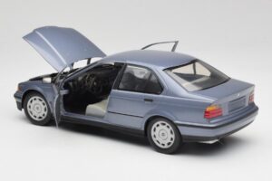 BMW 3-Series E36 Avus Azul UT Models 1:18 180023300 Metal - imagem 5 de 8