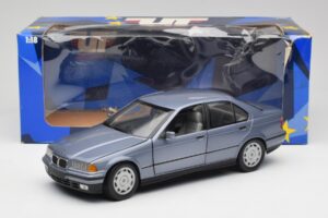 BMW 3-Series E36 Avus Azul UT Models 1:18 180023300 Metal - imagem 8 de 8