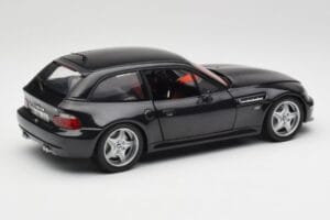 BMW Z3 E36 M Coupé Cosmos Preto UT Models 1:18 80439422193 Metal - imagem 3 de 8