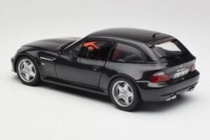 BMW Z3 E36 M Coupé Cosmos Preto UT Models 1:18 80439422193 Metal - imagem 7 de 8