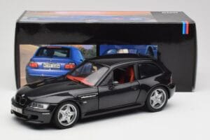 BMW Z3 E36 M Coupé Cosmos Preto UT Models 1:18 80439422193 Metal - imagem 8 de 8