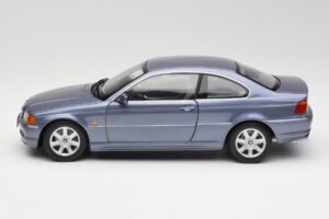 BMW 318Ci E46 Azul Kyosho 1:18 80439411583 Metal - imagem 4 de 8