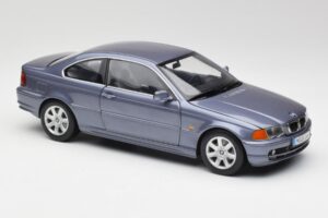 BMW 318Ci E46 Azul Kyosho 1:18 80439411583 Metal - imagem 6 de 8