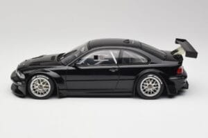 BMW M3 GTR E46 Plain Body Jet Preto AUTOart 1:18 80447 Metal - imagem 3 de 6