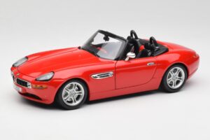 BMW Z8 E52 Roadster Vermelho Vivo Bburago 1:18 12032 Metal