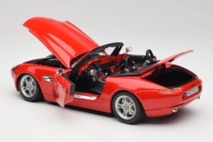 BMW Z8 E52 Vermelho Bburago 1:18 Z8001 Metal - imagem 5 de 8