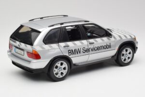 BMW X5 E53 3.0d Service Mobil Kyosho 1:18 80430305646 Metal - imagem 3 de 8