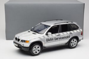 BMW X5 E53 3.0d Service Mobil Kyosho 1:18 80430305646 Metal - imagem 8 de 8