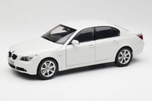 BMW E60 545i Alpine Branco Kyosho 1:18 08591W Metal