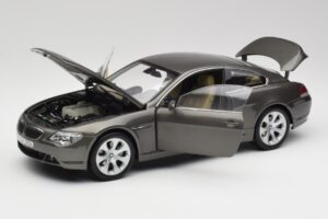 BMW 6 E63 Coupe Bronze Claro Kyosho 1:18 80430153283 Metal - imagem 2 de 8