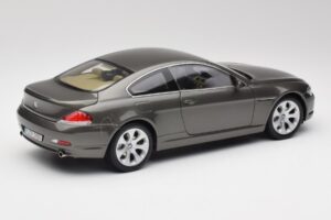 BMW 6 E63 Coupe Bronze Claro Kyosho 1:18 80430153283 Metal - imagem 3 de 8