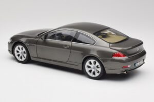 BMW 6 E63 Coupe Bronze Claro Kyosho 1:18 80430153283 Metal - imagem 7 de 8