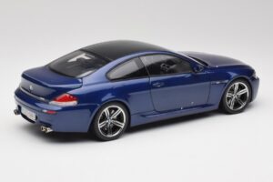 BMW M6 E63 Azul Kyosho 1:18 80430413351 Metal - imagem 3 de 8