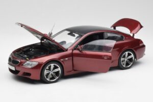 BMW M6 E63 Vermelho Kyosho 1:18 80430398134 Metal - imagem 2 de 8