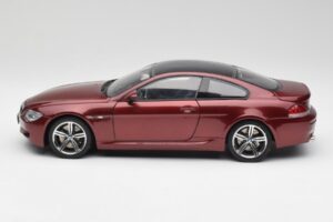 BMW M6 E63 Vermelho Kyosho 1:18 80430398134 Metal - imagem 4 de 8