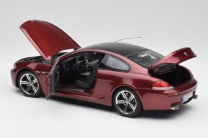 BMW M6 E63 Vermelho Kyosho 1:18 80430398134 Metal - imagem 5 de 8