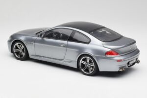 BMW M6 E63 Silver Cinzento Kyosho 1:18 08703GR Metal - imagem 7 de 8