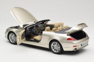 BMW 6 Series E64 Cabriolet Mineral Silver Metallic Kyosho 1:18 80430153437 Metal - imagem 6 de 9