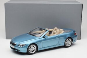 BMW 6 E64 Cabriolet Azul Claro Kyosho 1:18 80430153440 Metal - imagem 8 de 8