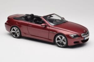 BMW M6 E64 Cabriolet Vermelho Kyosho 1:18 80430417423 Metal - imagem 6 de 8