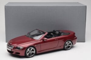 BMW M6 E64 Cabriolet Vermelho Kyosho 1:18 80430417423 Metal - imagem 8 de 8