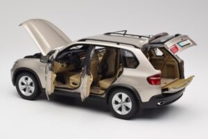 BMW X5 E70 4.8i Platinum Bronze Metálico Kyosho 1:18 80430413413 Metal - imagem 5 de 8