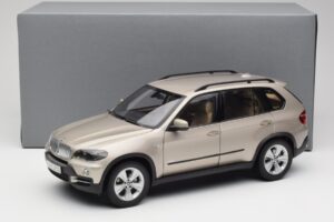 BMW X5 E70 4.8i Platinum Bronze Metálico Kyosho 1:18 80430413413 Metal - imagem 8 de 8